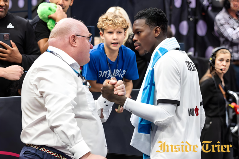 Dennis Schröder Vater Bild: Die bewegende Geschichte hinter dem NBA-Star Dennis Schröder Vater